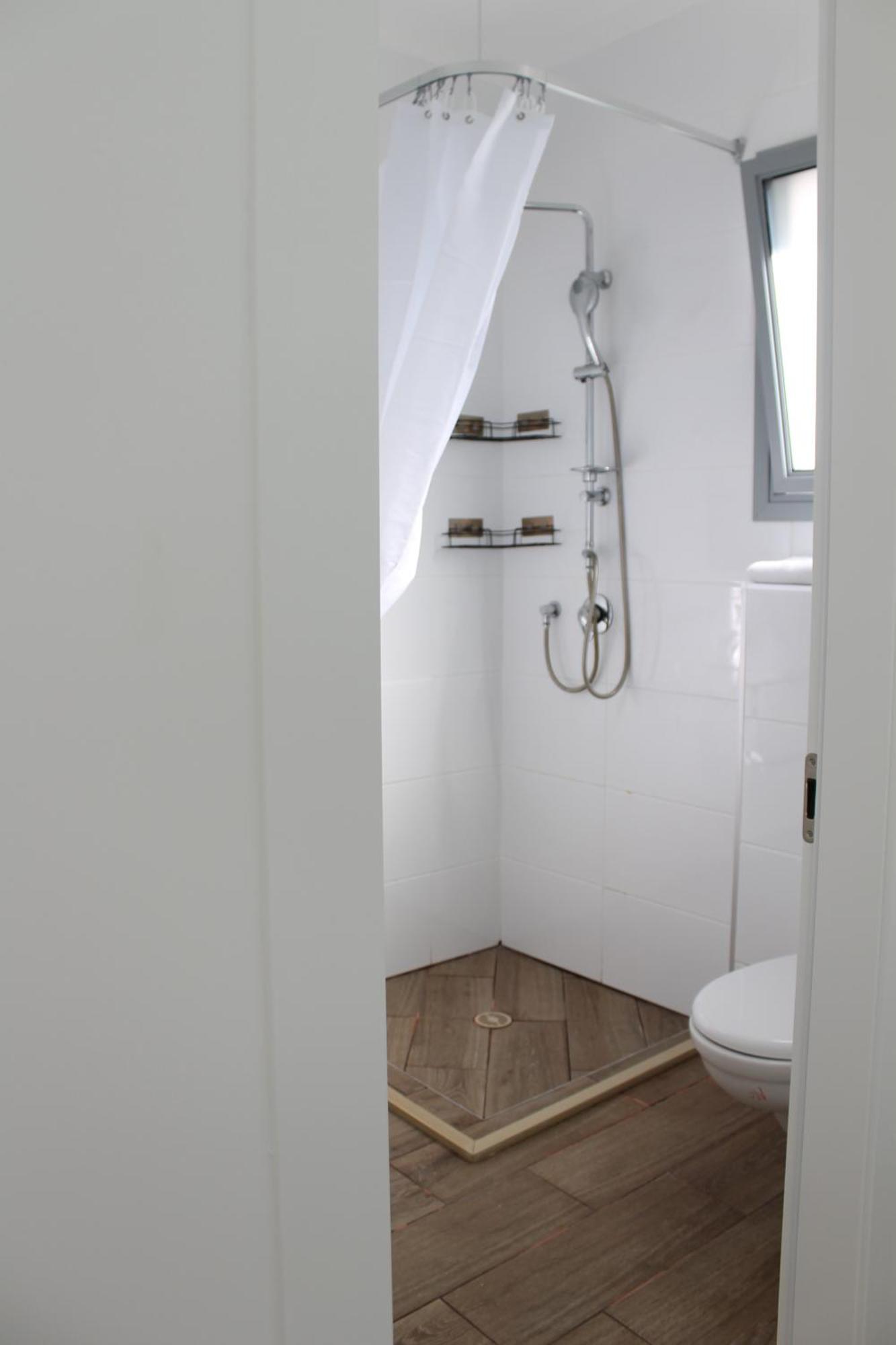 Beach Suite Israel- Private Jacuzzi, Beach View, Gym, Low Fee For Off-Site Indoor Pool & Spa ביץ סוייט ישראל- ג'קוזי פרטי עם נוף ים, אפשרות לבריכה מקורה וספא בתשלום ממש מוזל Askelón Kültér fotó