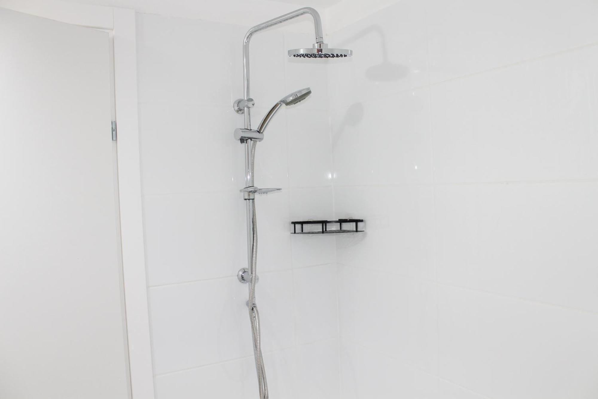Beach Suite Israel- Private Jacuzzi, Beach View, Gym, Low Fee For Off-Site Indoor Pool & Spa ביץ סוייט ישראל- ג'קוזי פרטי עם נוף ים, אפשרות לבריכה מקורה וספא בתשלום ממש מוזל Askelón Kültér fotó